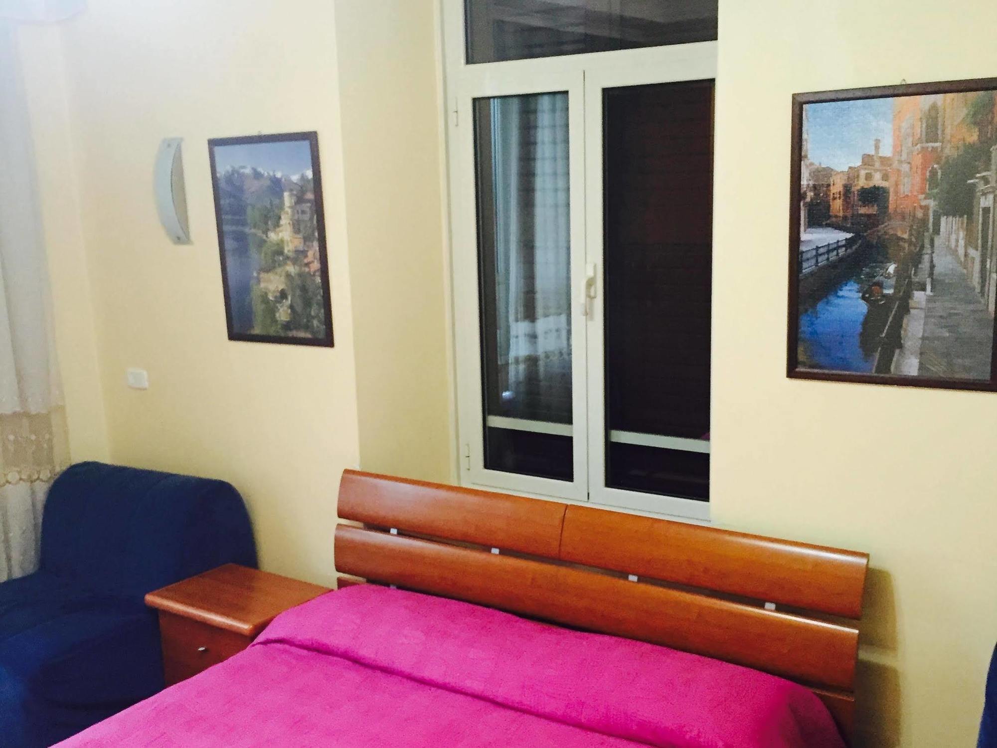 Zhihua Guest House 罗马 外观 照片