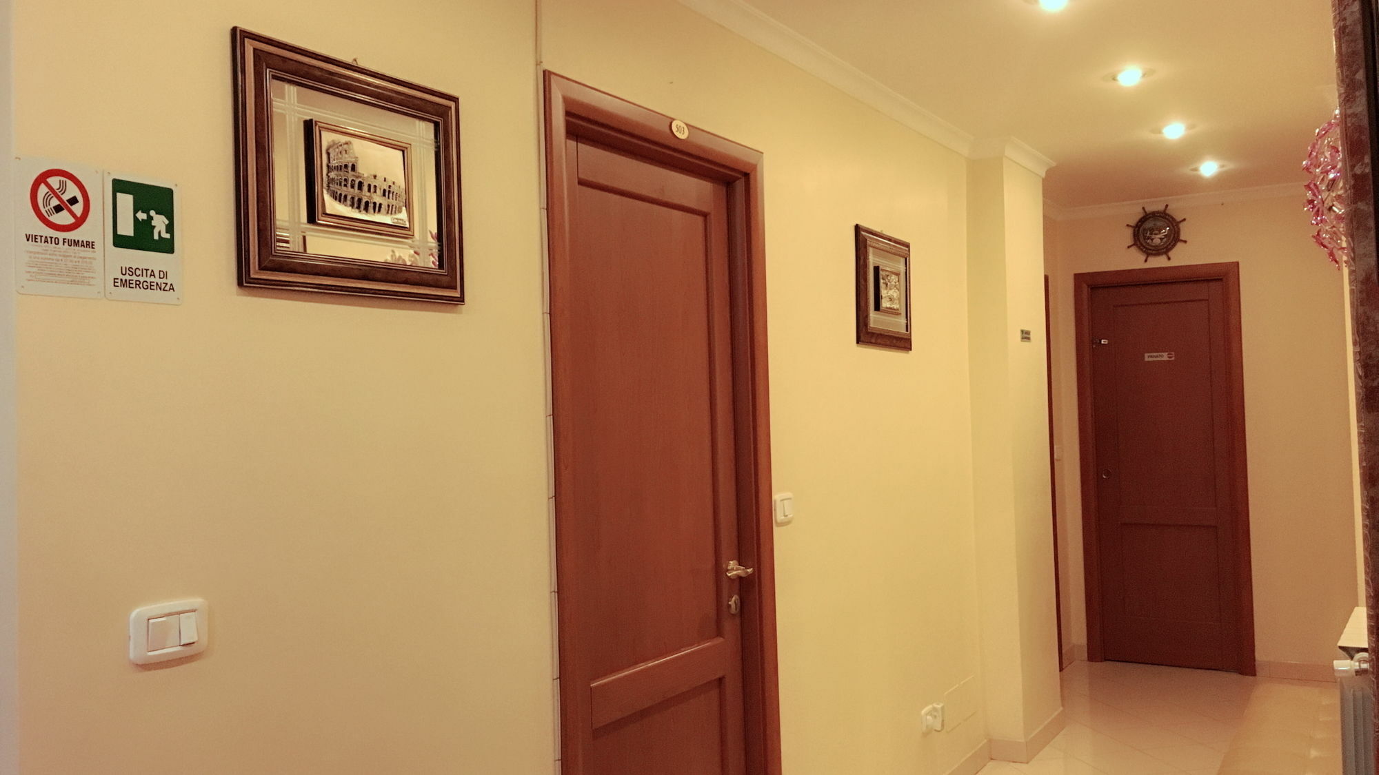 Zhihua Guest House 罗马 外观 照片