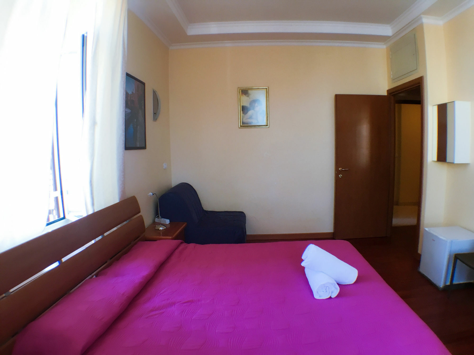 Zhihua Guest House 罗马 外观 照片